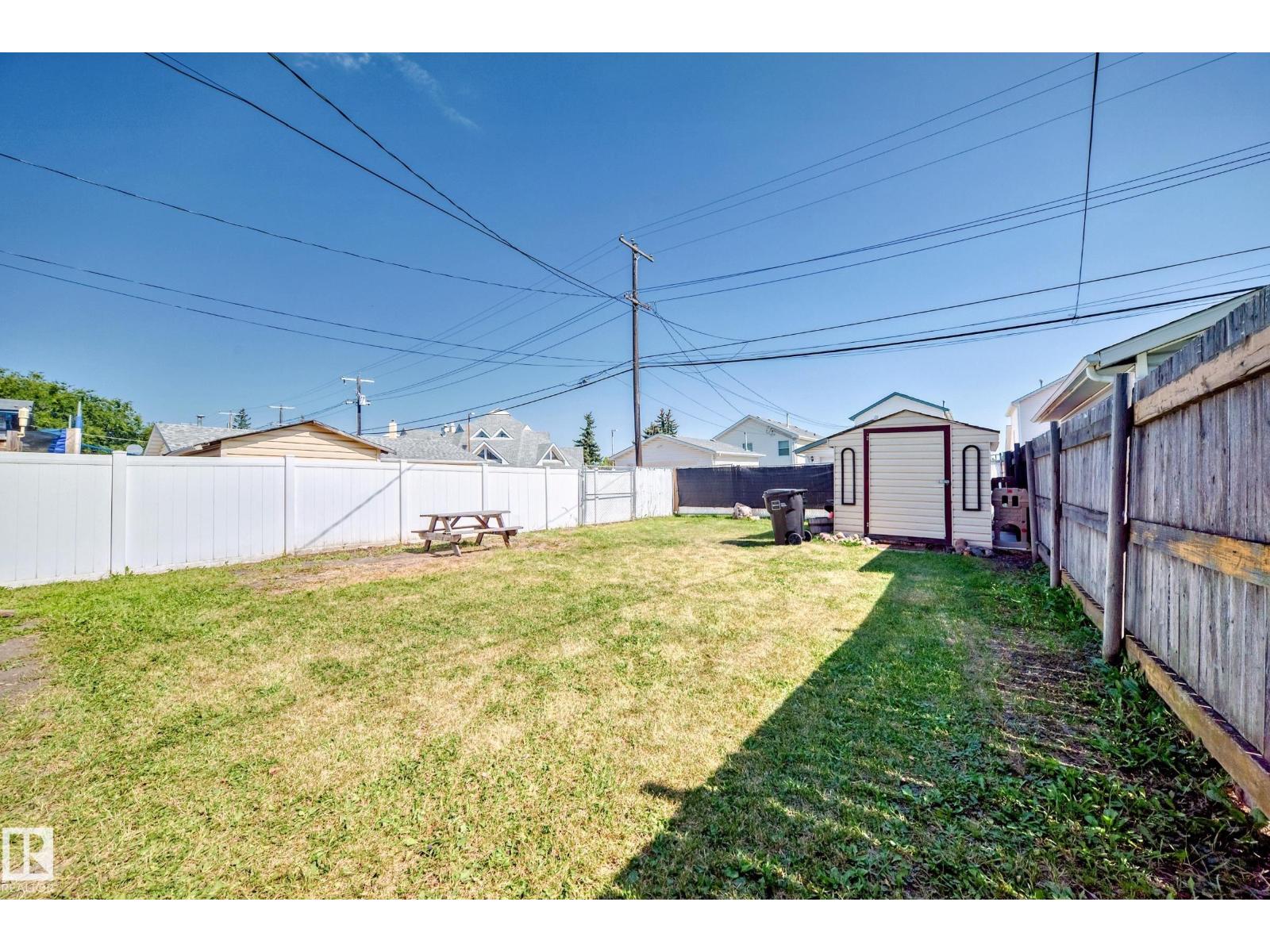 Photo 23 of 12943 113 St Nw, Edmonton AB