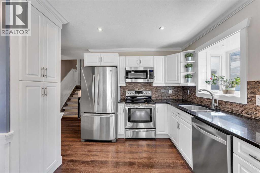 Photo 7 of 12 Marquis Place Se, Airdrie AB