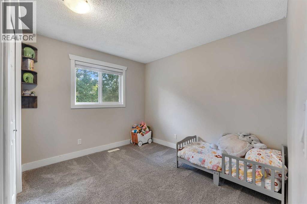Photo 18 of 12 Marquis Place Se, Airdrie AB
