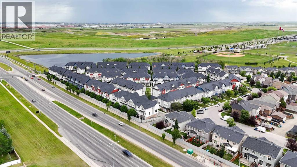 Photo 5 of 178 New Brighton Point Se, Calgary AB