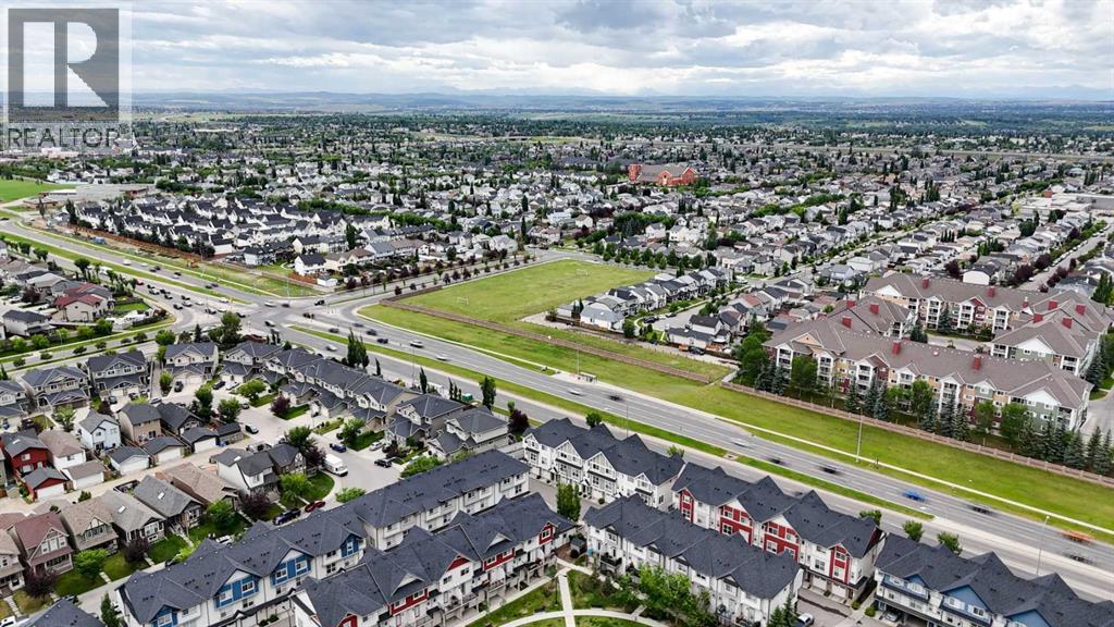 Photo 7 of 178 New Brighton Point Se, Calgary AB