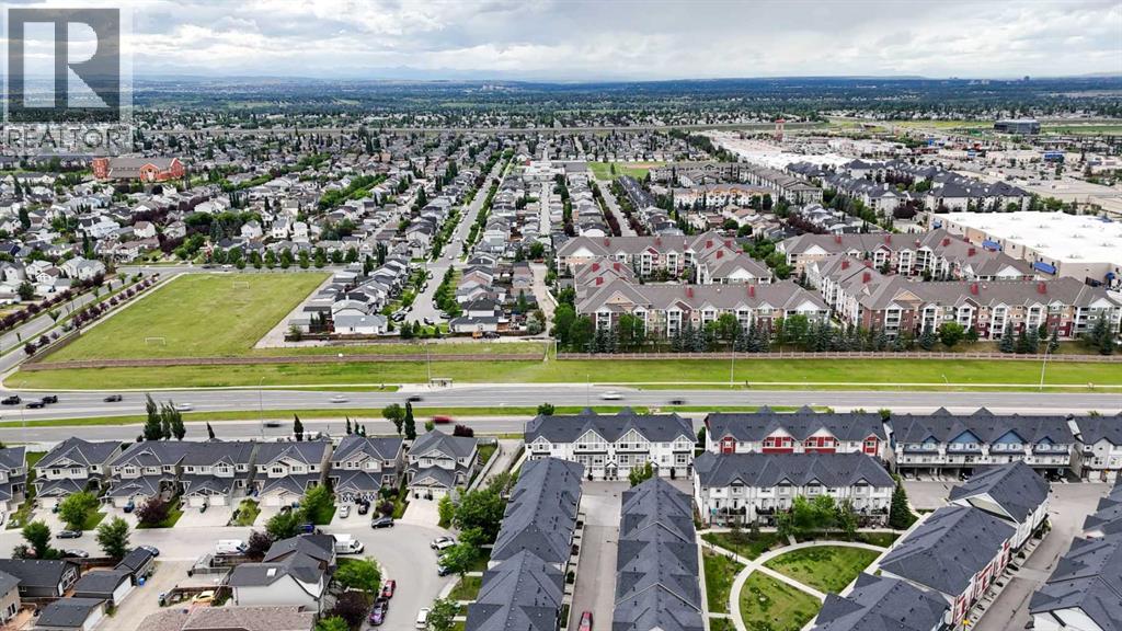 Photo 6 of 178 New Brighton Point Se, Calgary AB