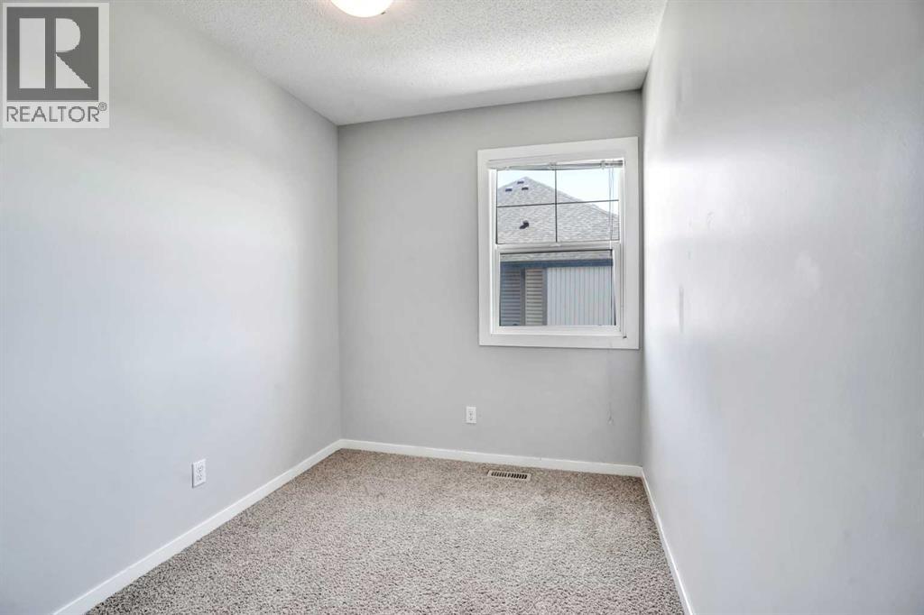 Photo 30 of 178 New Brighton Point Se, Calgary AB