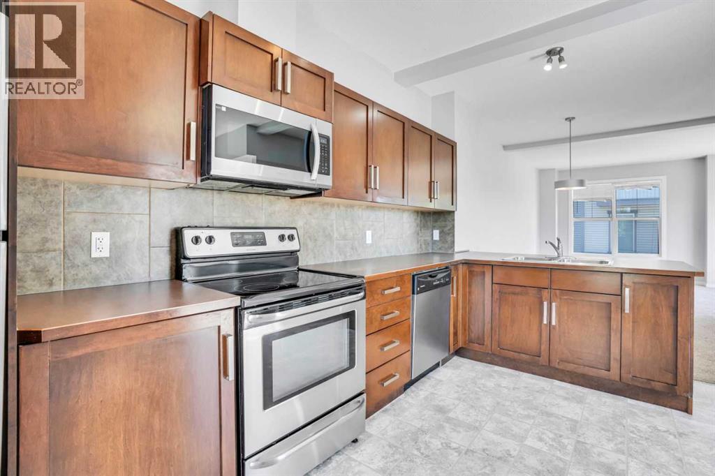 Photo 11 of 178 New Brighton Point Se, Calgary AB