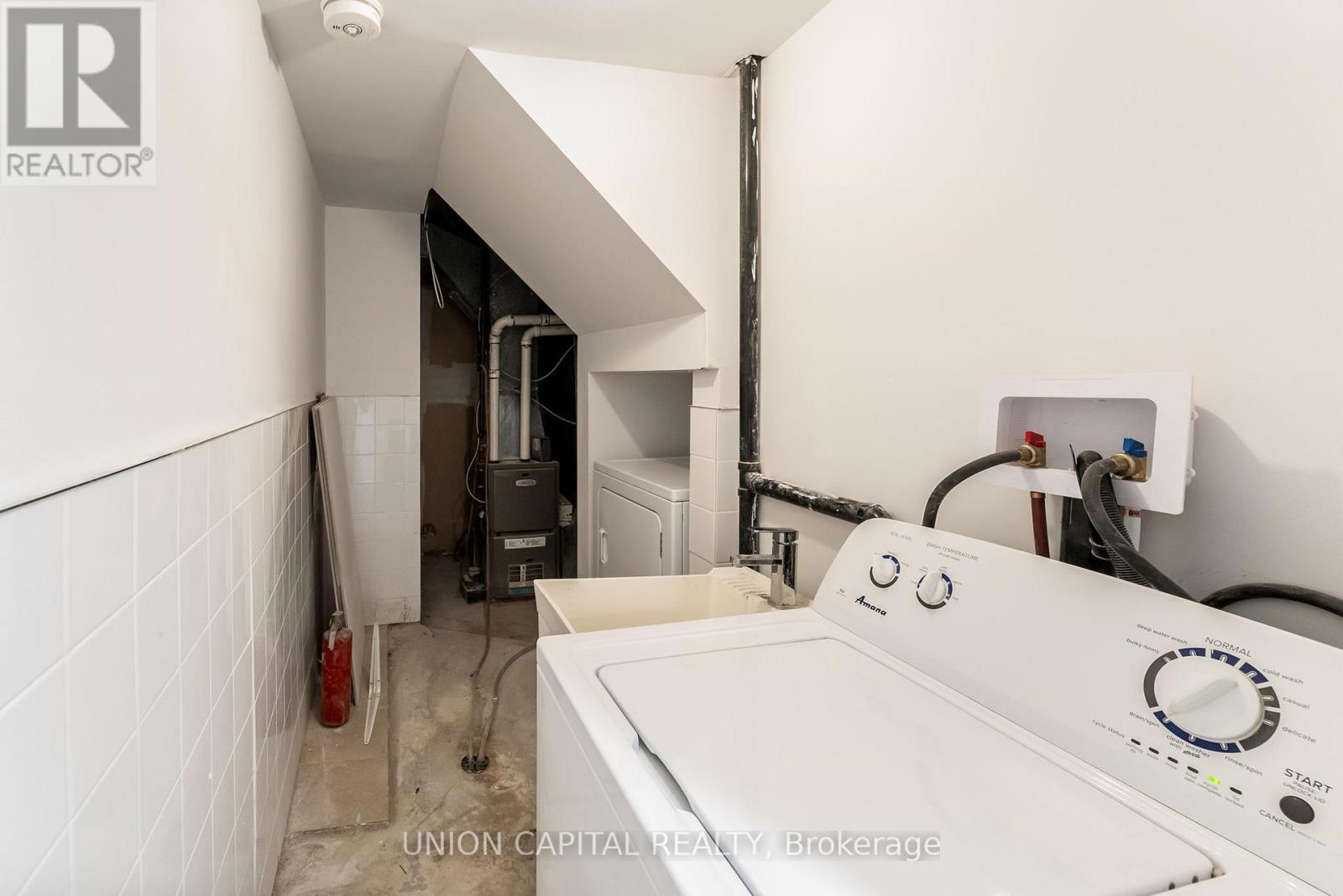Photo 38 of 14 Rodwell Court, Brampton ON