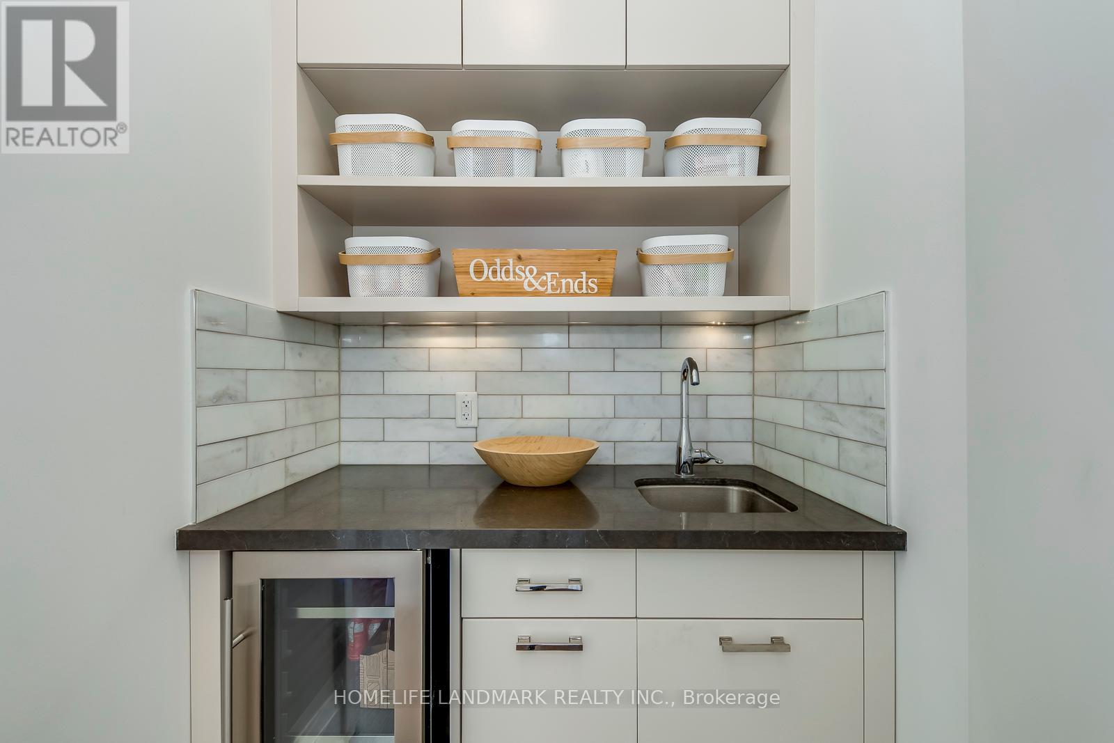 Photo 14 of 1199 Lakeshore Road W, Oakville ON