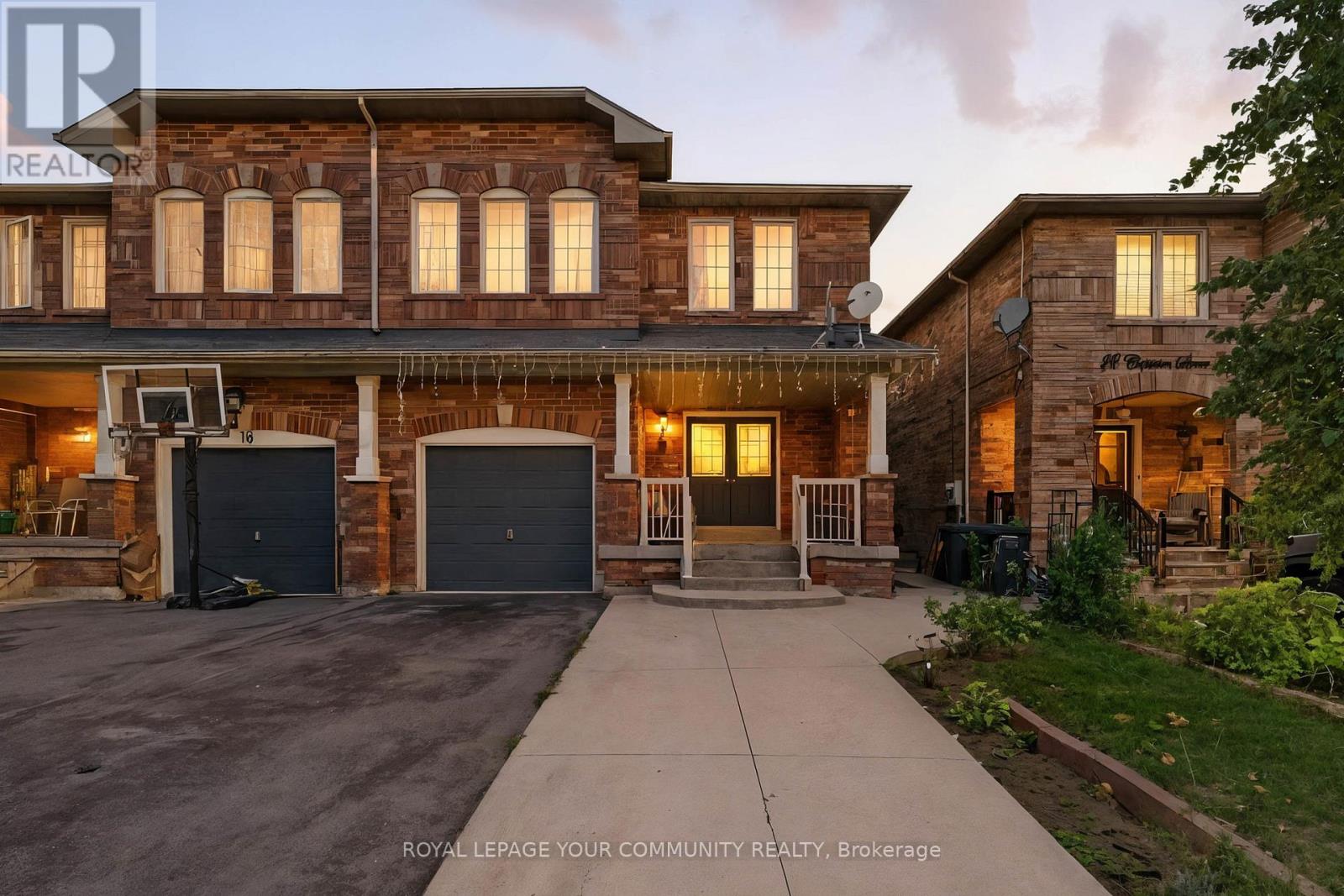 Photo 1 of 20 Capistro Street, Brampton ON