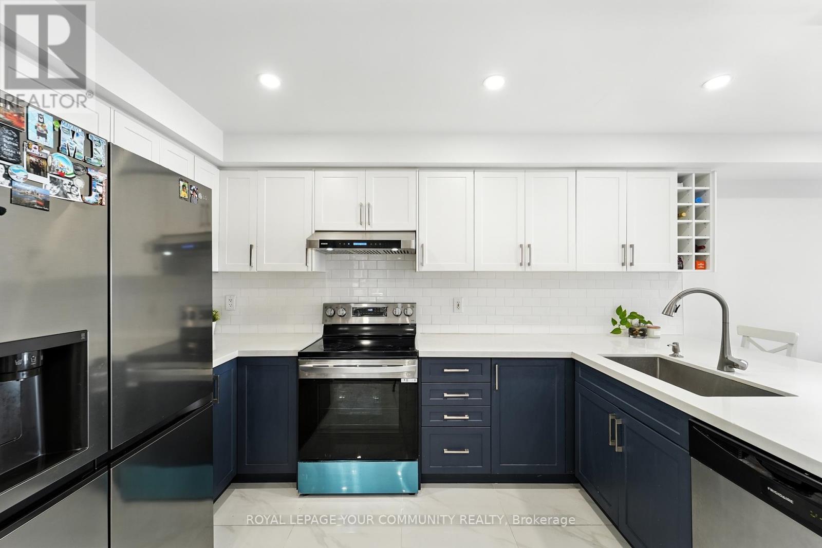 Photo 12 of 20 Capistro Street, Brampton ON