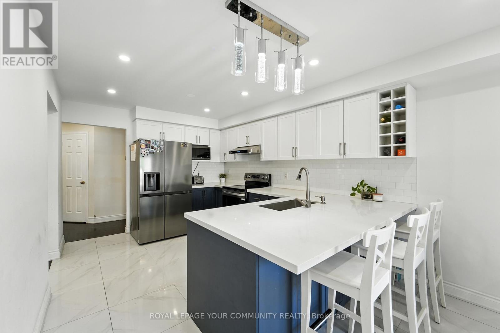 Photo 13 of 20 Capistro Street, Brampton ON