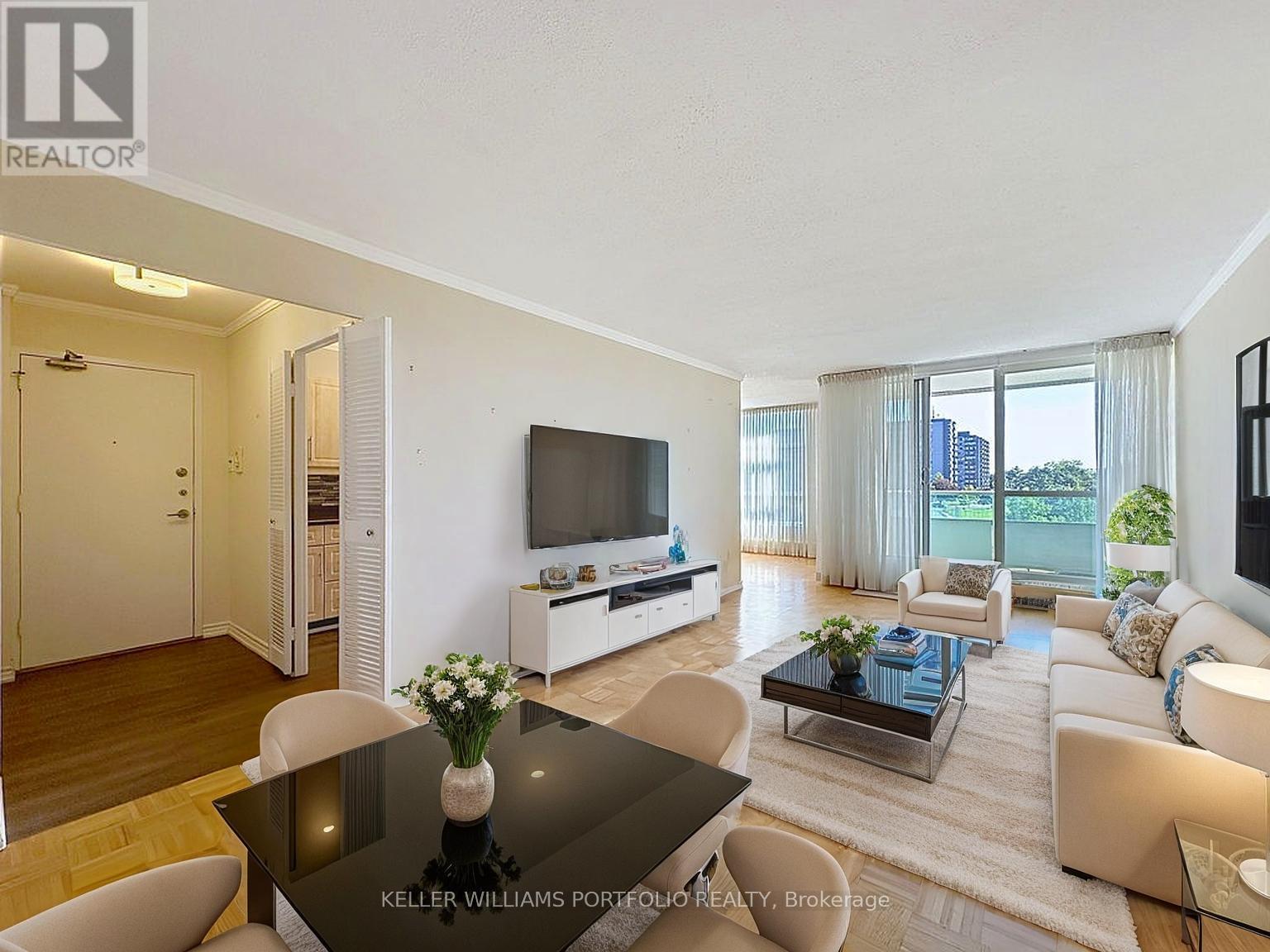 Photo 1 of 404 44 Longbourne Drive, Toronto ON