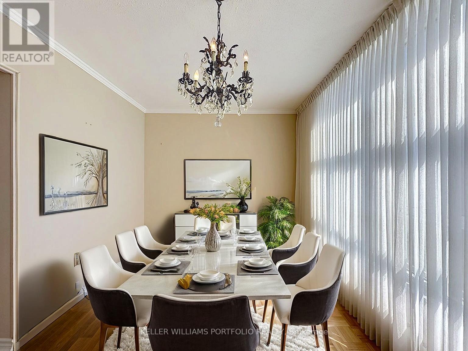 Photo 11 of 404 44 Longbourne Drive, Toronto ON