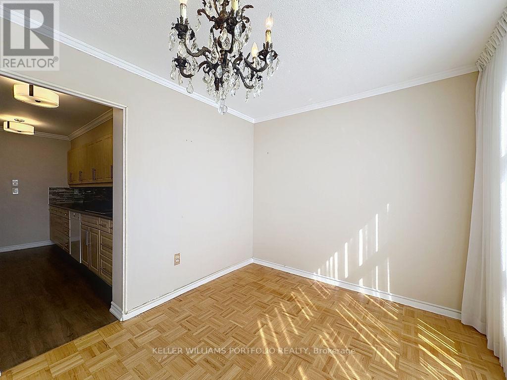 Photo 12 of 404 44 Longbourne Drive, Toronto ON