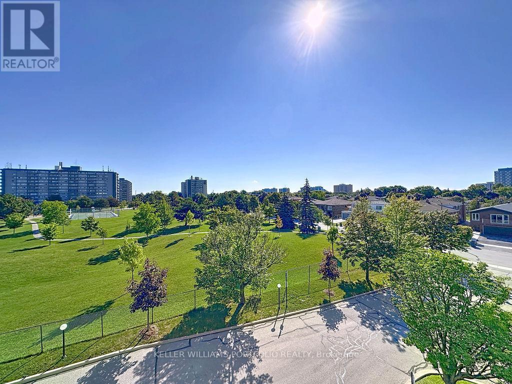 Photo 19 of 404 44 Longbourne Drive, Toronto ON