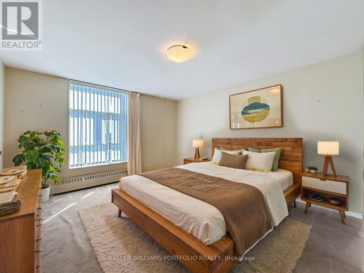 Photo 24 of 404 44 Longbourne Drive, Toronto ON
