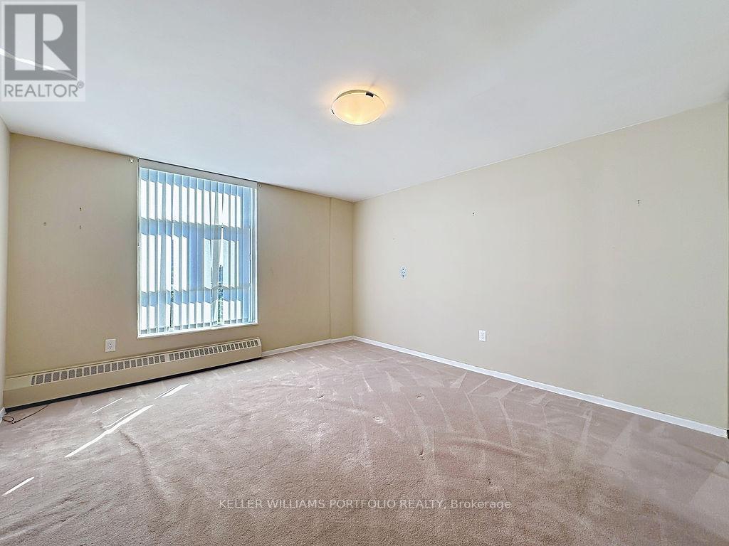 Photo 25 of 404 44 Longbourne Drive, Toronto ON