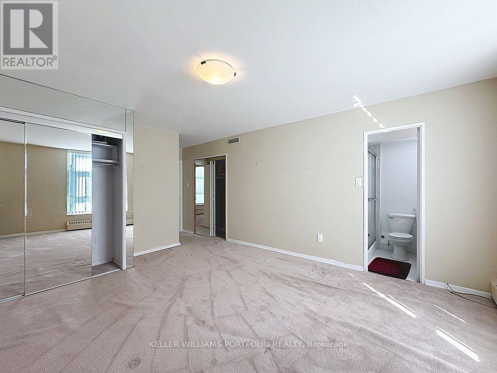 Photo 28 of 404 44 Longbourne Drive, Toronto ON