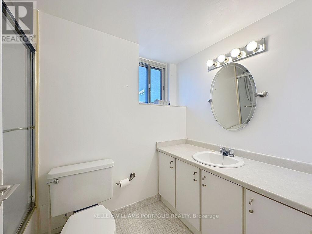Photo 34 of 404 44 Longbourne Drive, Toronto ON