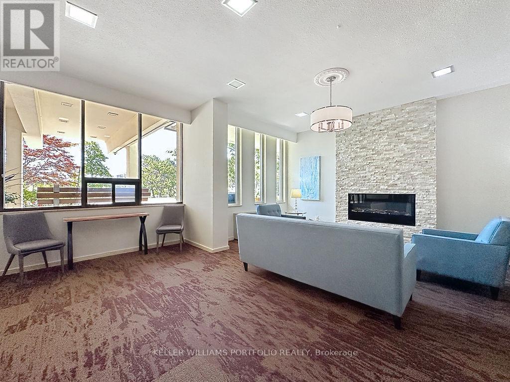 Photo 39 of 404 44 Longbourne Drive, Toronto ON