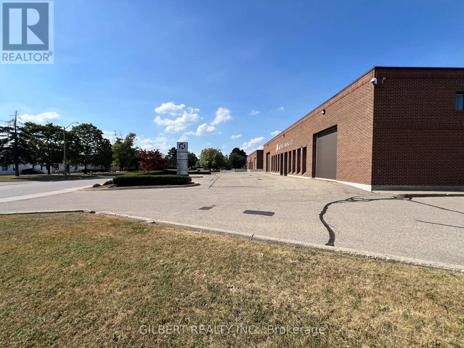 Photo 12 of 87 Planchet Road, Vaughan ON