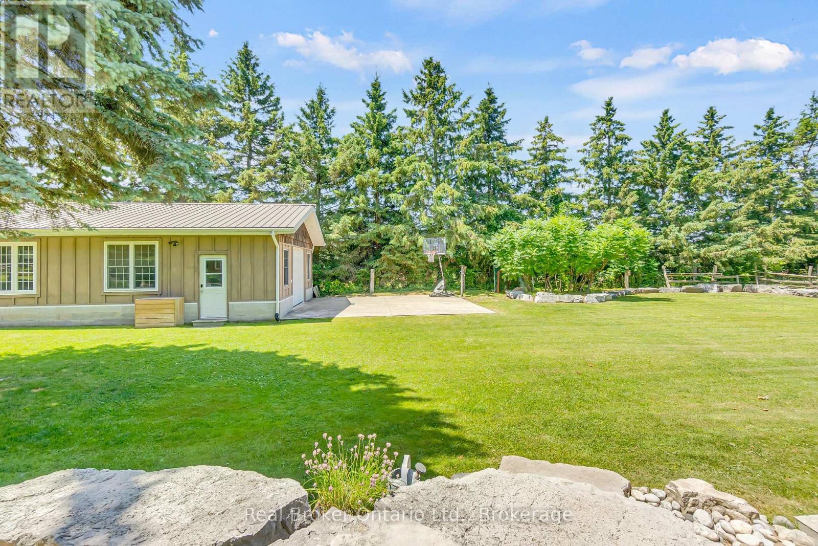 Photo 40 of 6566 Concession Rd 4 Road, Puslinch ON