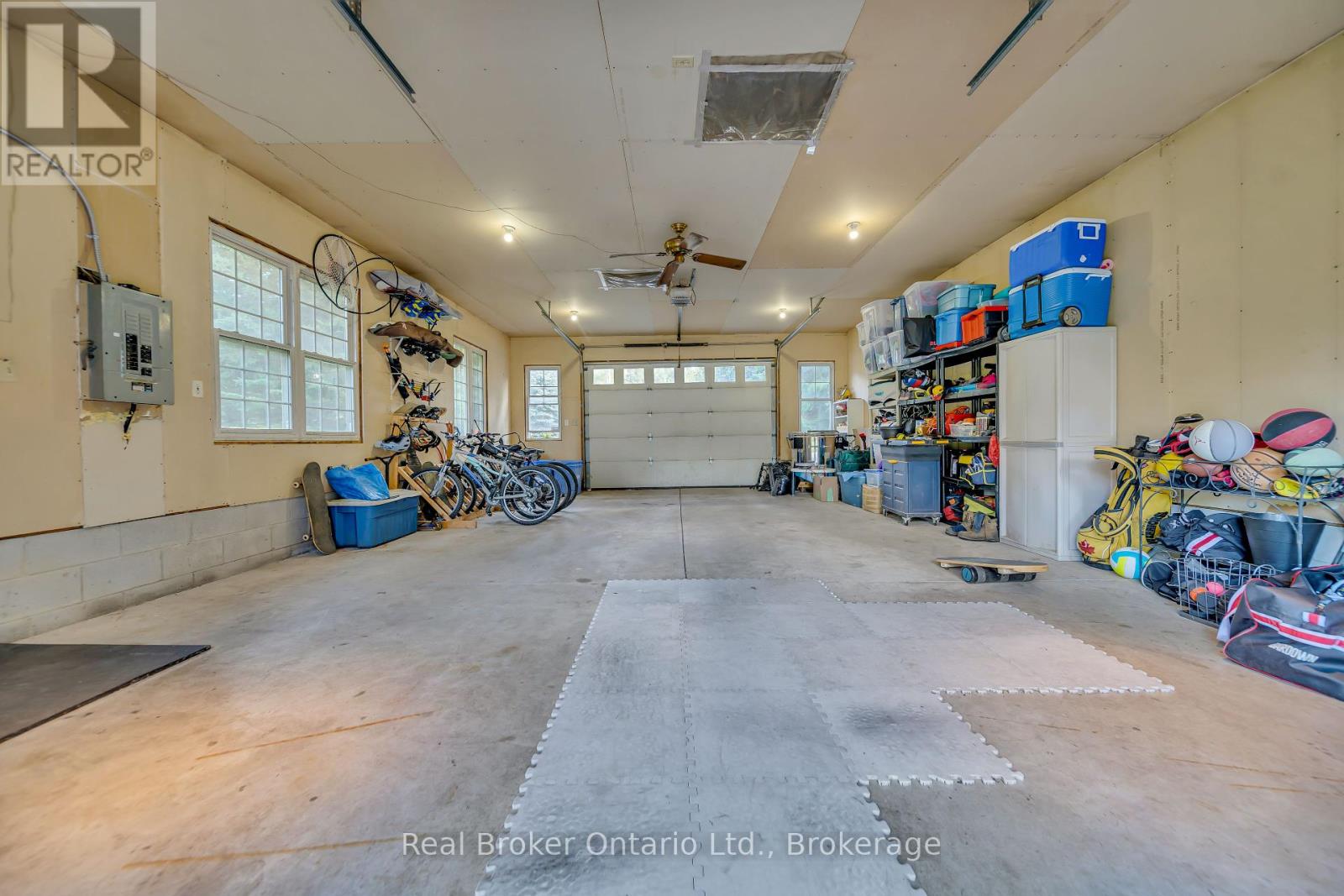 Photo 46 of 6566 Concession Rd 4 Road, Puslinch ON