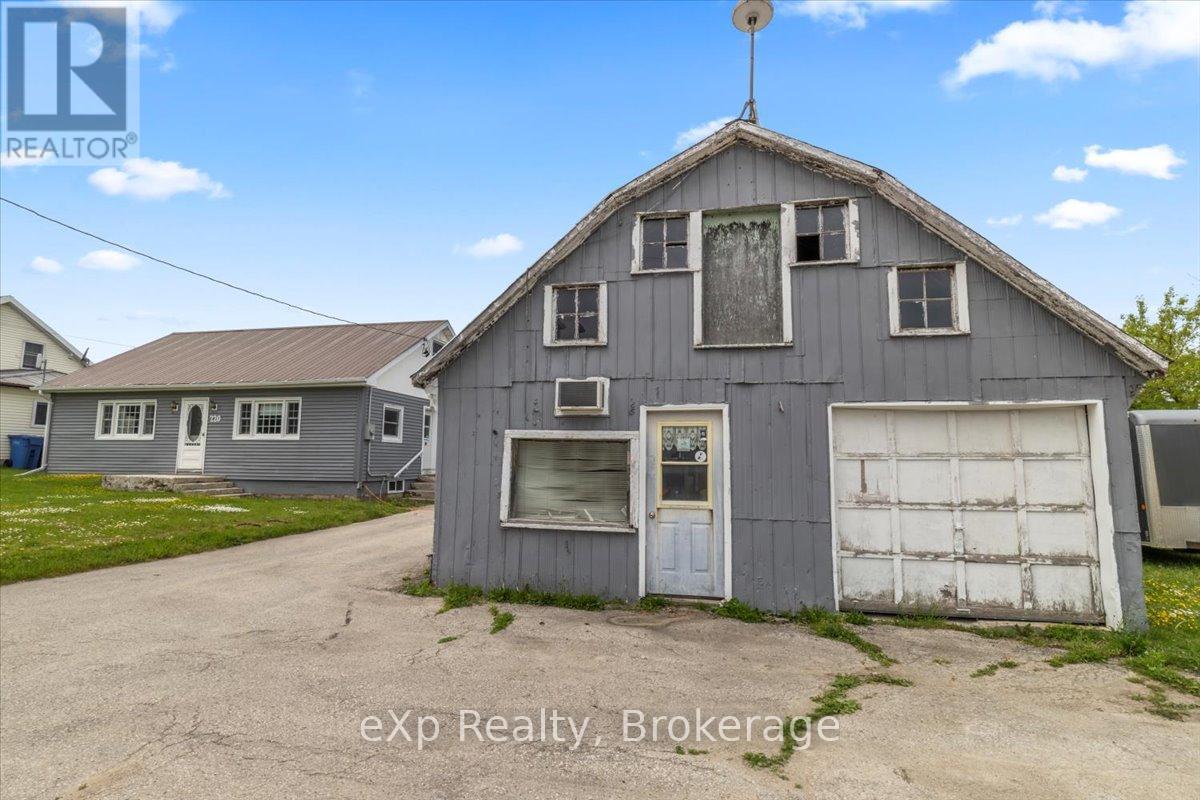Photo 22 of 220 Owen Sound Street, Southgate ON