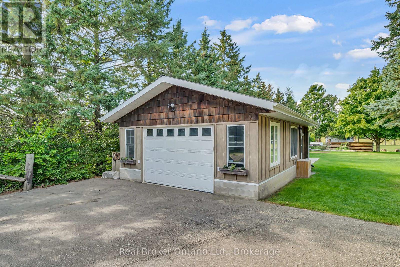 Photo 43 of 6566 Concession Rd 4 Road, Puslinch ON