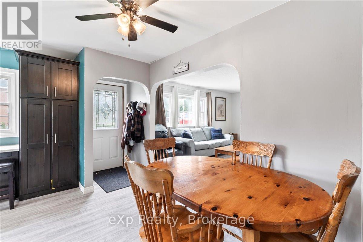 Photo 9 of 220 Owen Sound Street, Southgate ON