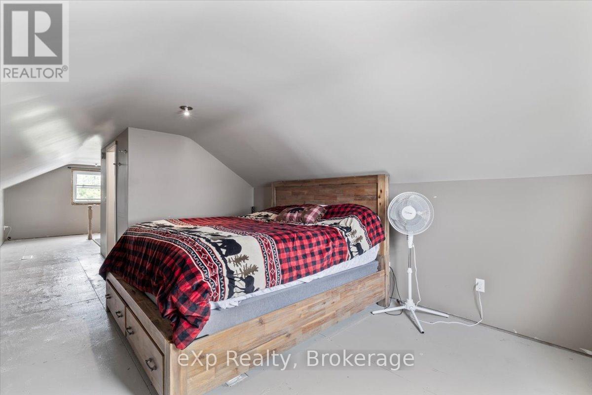 Photo 17 of 220 Owen Sound Street, Southgate ON