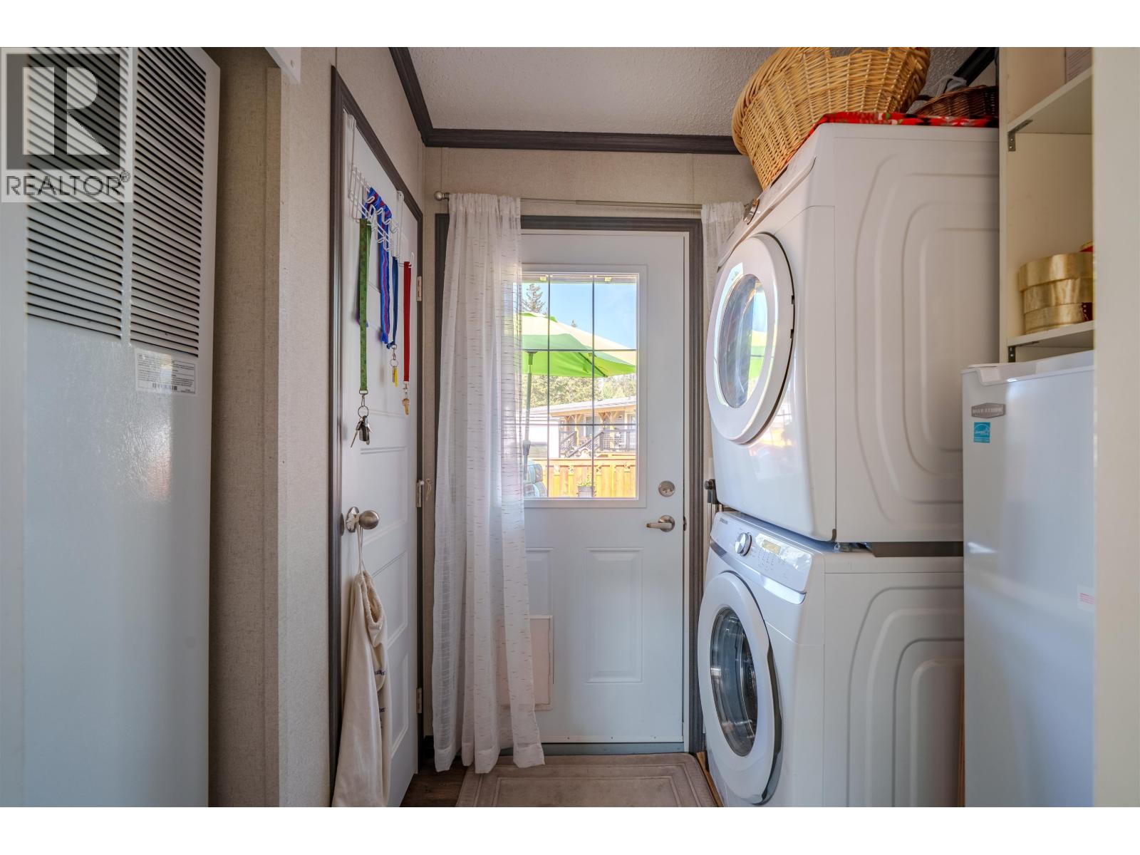 12 4072 LAC LA HACHE STATION ROAD, Lac La Hache