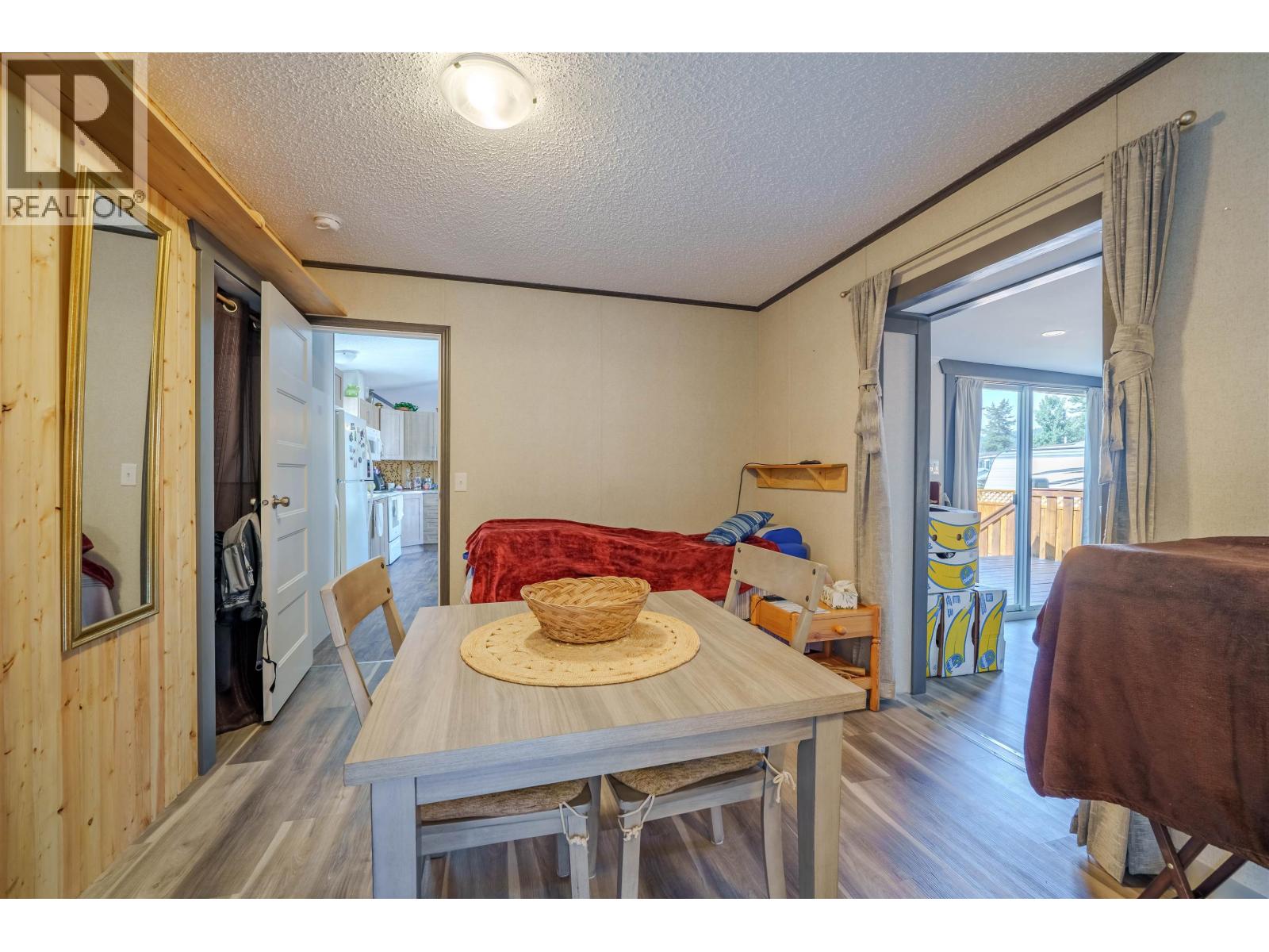 12 4072 LAC LA HACHE STATION ROAD, Lac La Hache