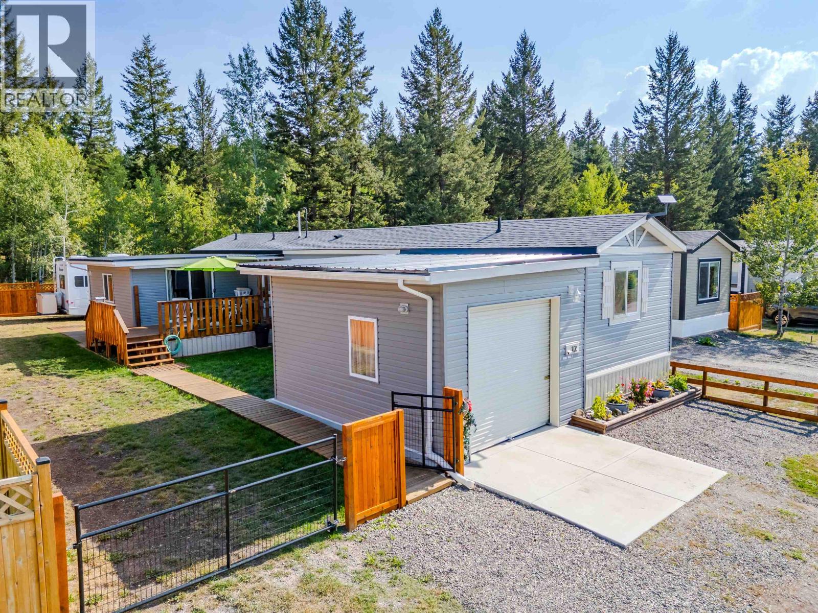 12 4072 LAC LA HACHE STATION ROAD, Lac La Hache