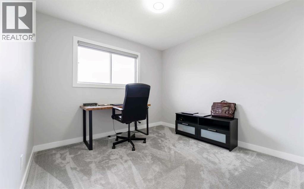 Photo 14 of 36 Whitehaven Road Ne, Calgary AB