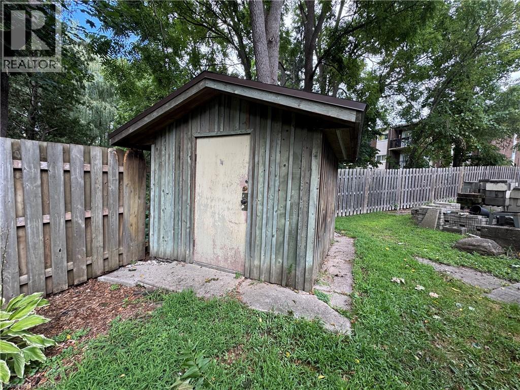 Photo 8 of 150 Elgin Street N Unit A, Cambridge ON