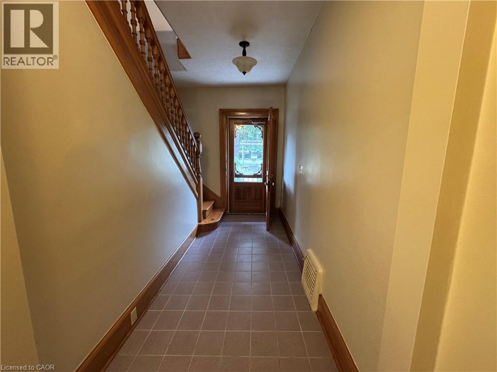 Photo 9 of 150 Elgin Street N Unit A, Cambridge ON