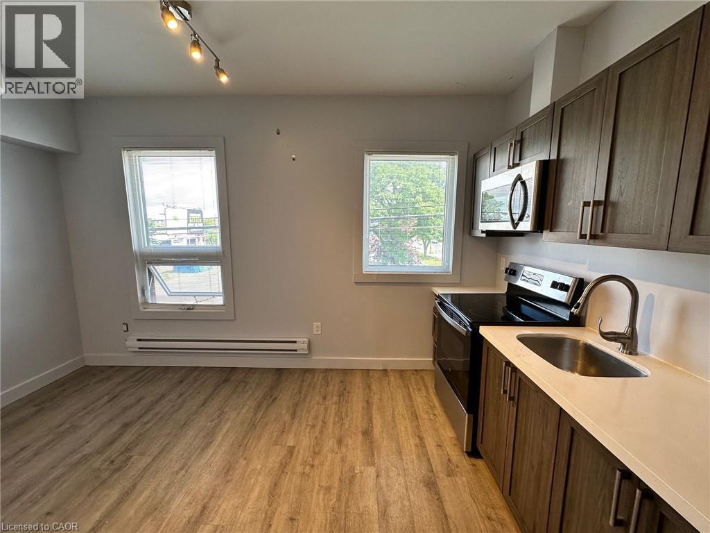 Photo 3 of 161 Wellington Street N Unit 203, Hamilton ON
