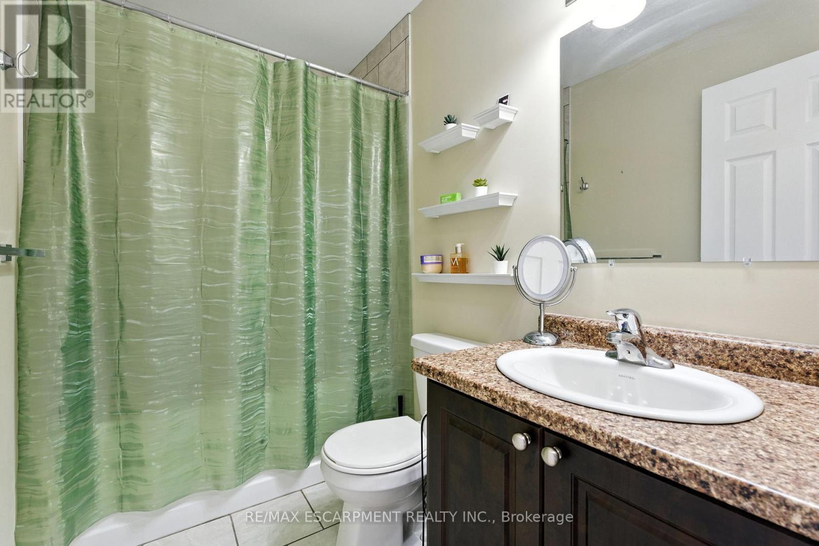 Photo 34 of 61 21 Diana Avenue, Brantford ON