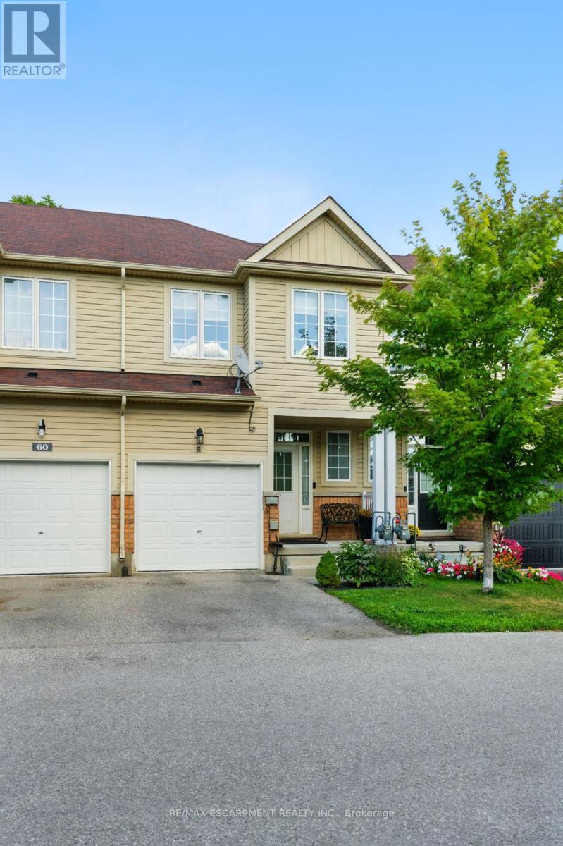Photo 4 of 61 21 Diana Avenue, Brantford ON