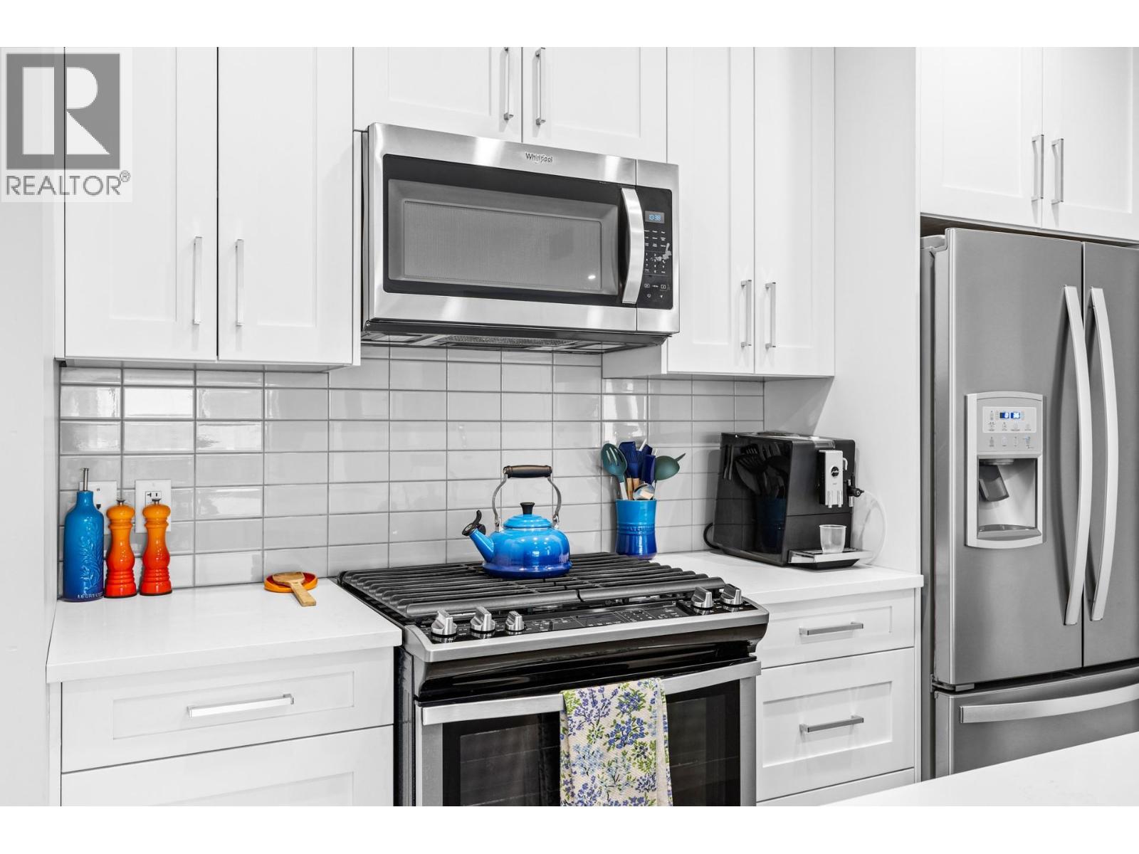 Photo 19 of 115 Wyndham Crescent Unit 1, Kelowna BC