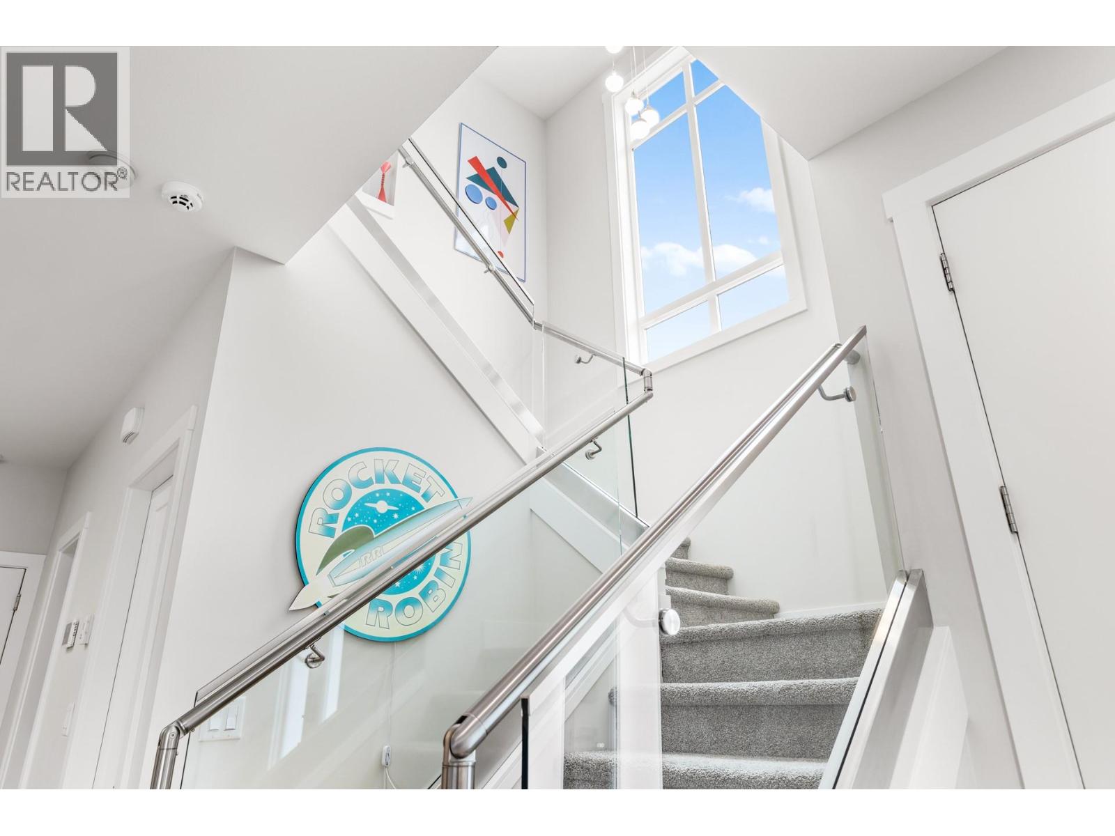 Photo 20 of 115 Wyndham Crescent Unit 1, Kelowna BC