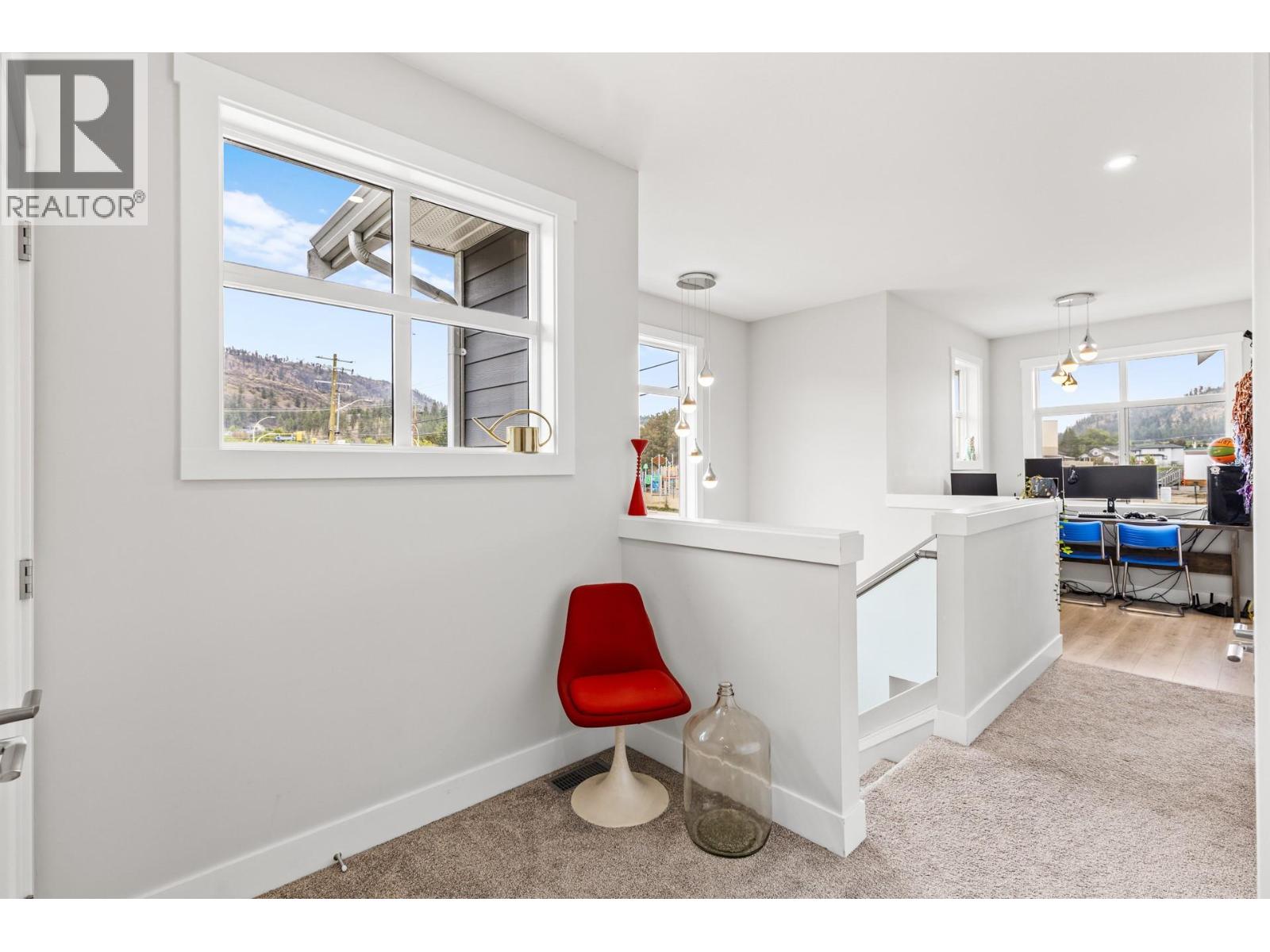 Photo 23 of 115 Wyndham Crescent Unit 1, Kelowna BC