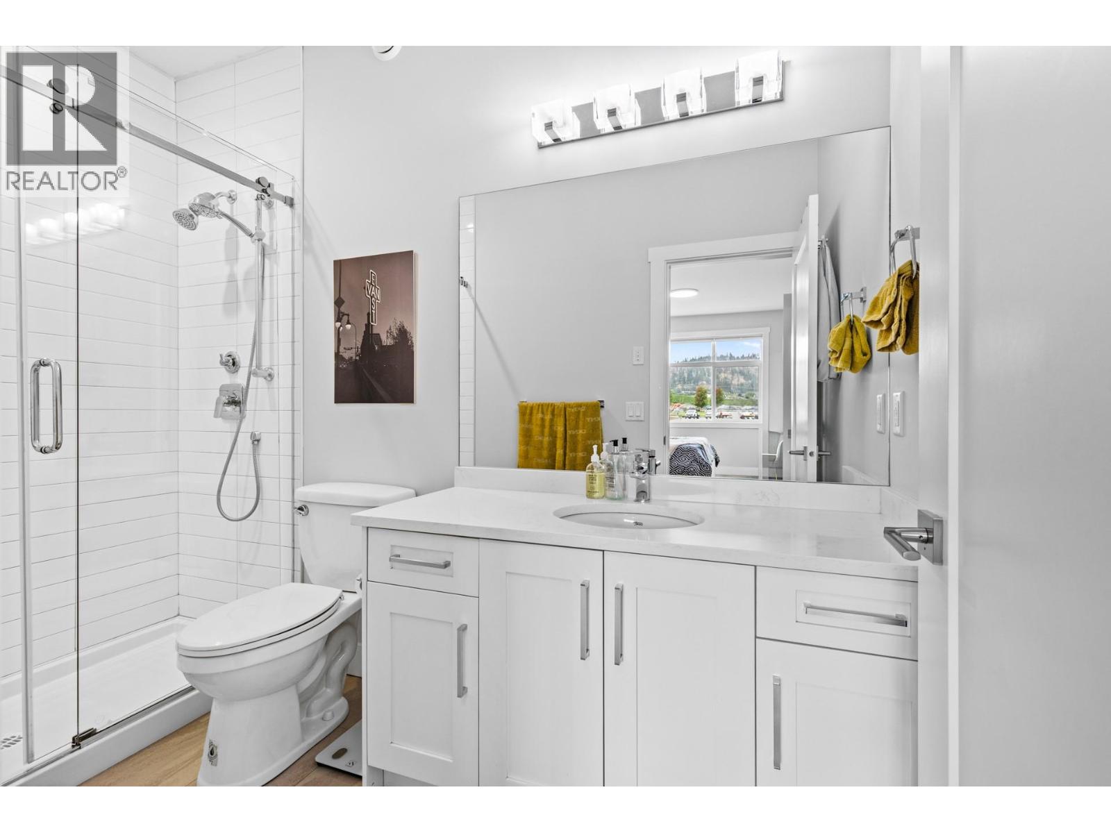 Photo 30 of 115 Wyndham Crescent Unit 1, Kelowna BC