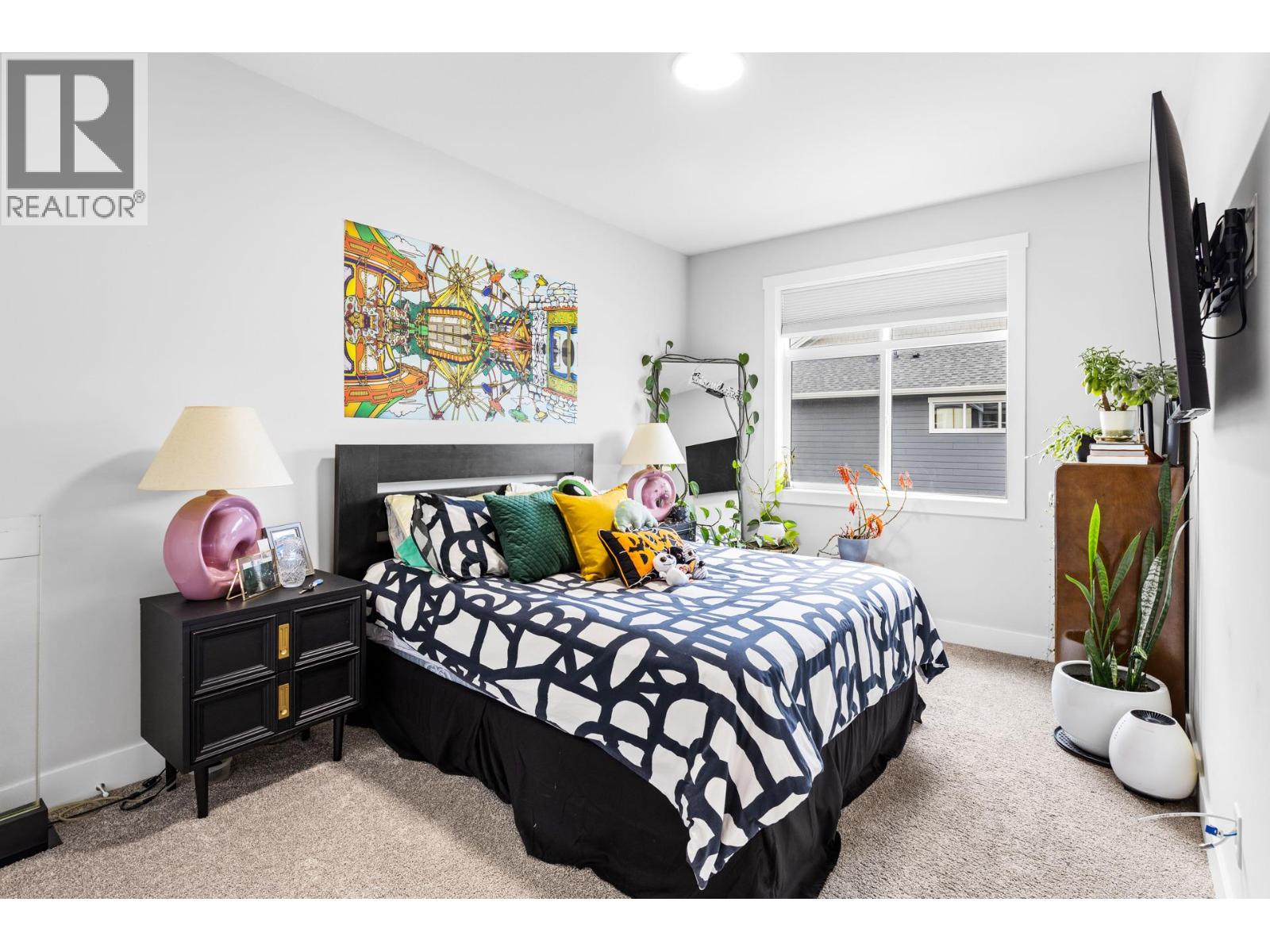 Photo 33 of 115 Wyndham Crescent Unit 1, Kelowna BC
