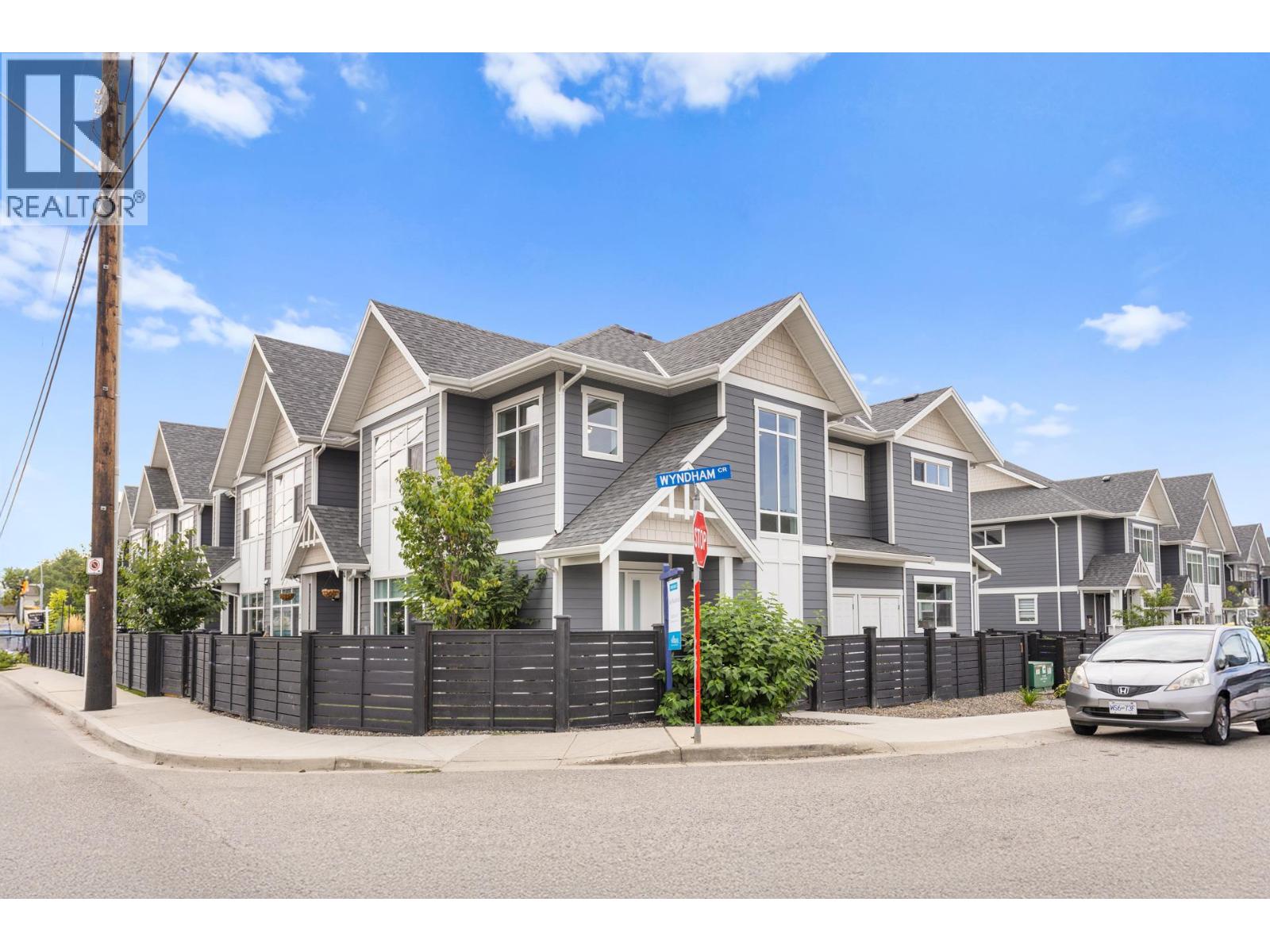 Photo 43 of 115 Wyndham Crescent Unit 1, Kelowna BC