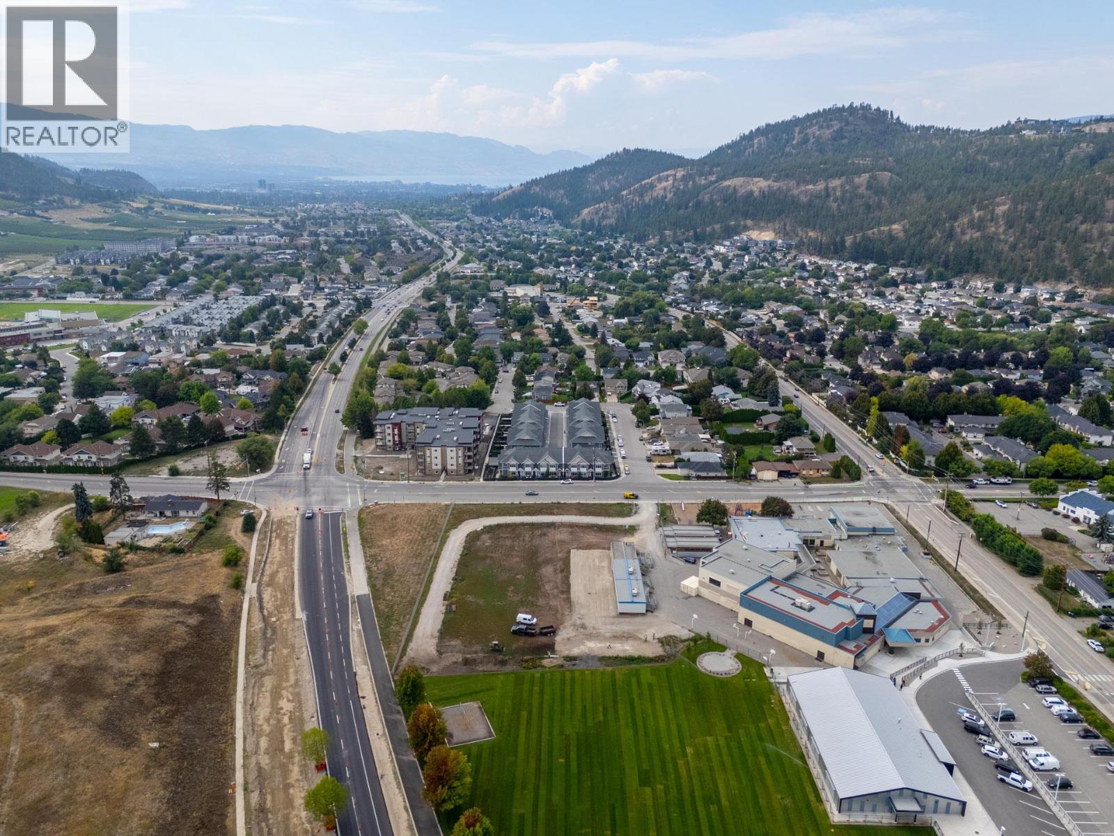 Photo 47 of 115 Wyndham Crescent Unit 1, Kelowna BC