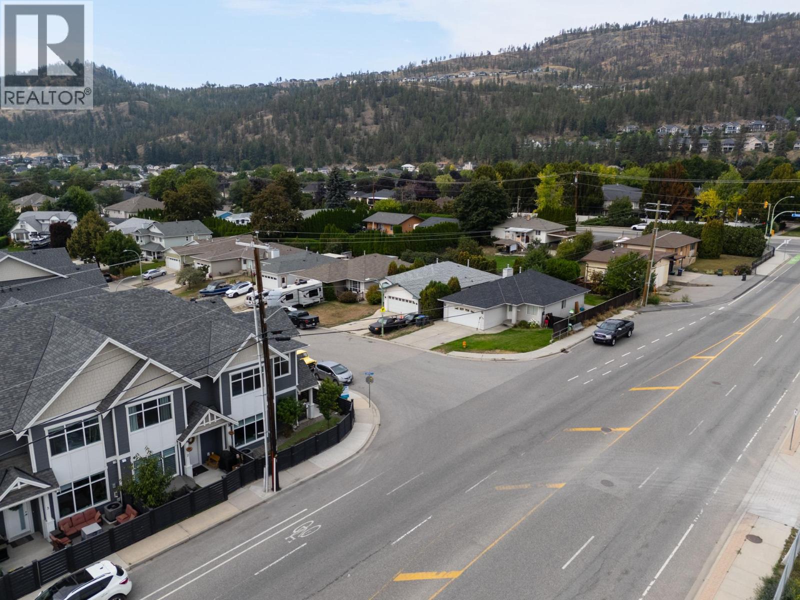 Photo 51 of 115 Wyndham Crescent Unit 1, Kelowna BC