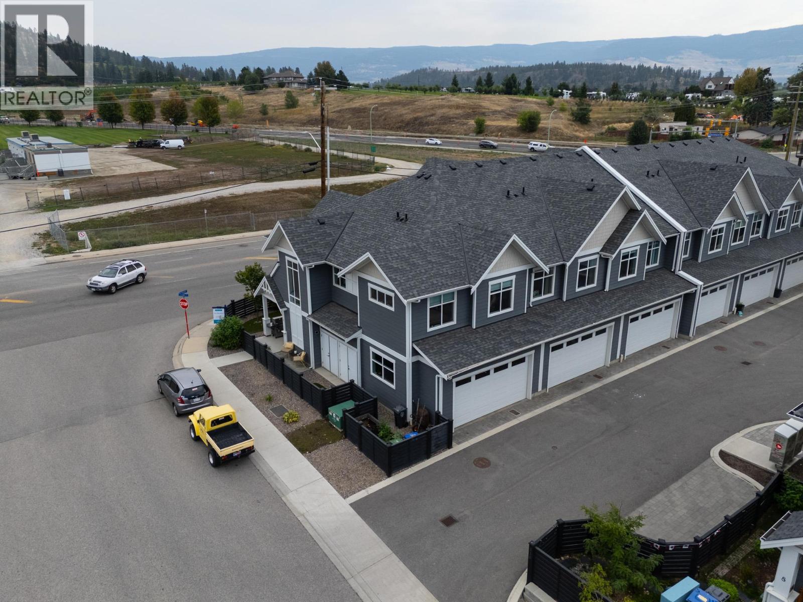 Photo 54 of 115 Wyndham Crescent Unit 1, Kelowna BC