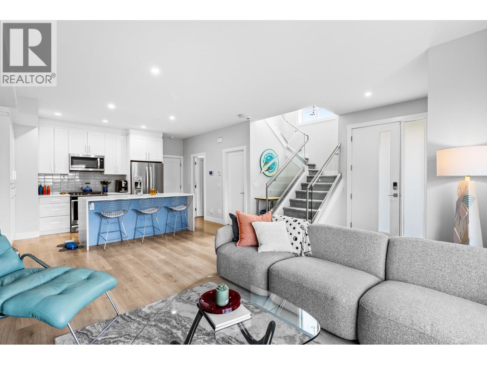 Photo 8 of 115 Wyndham Crescent Unit 1, Kelowna BC