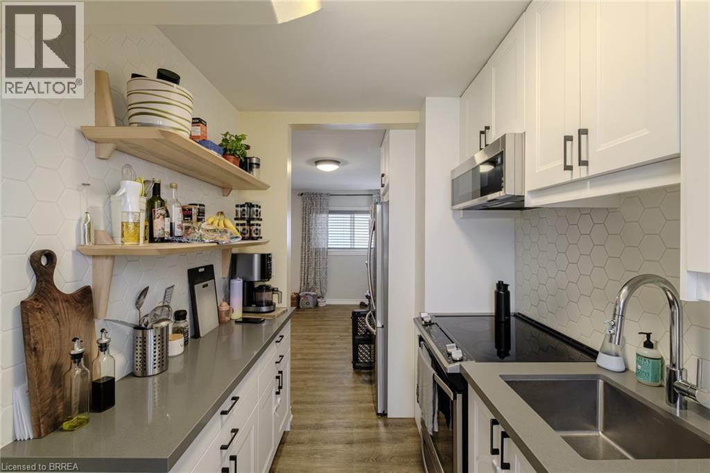 Photo 15 of 80 West River Street, Paris ON