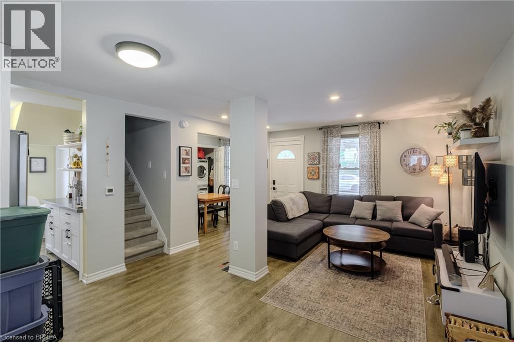 Photo 12 of 80 West River Street, Paris ON